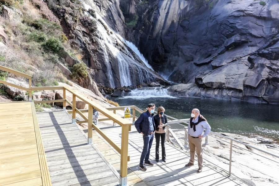 Turismo destina en cuatro años casi 130.000 euros para la accesibilidad a la cascada do Ézaro