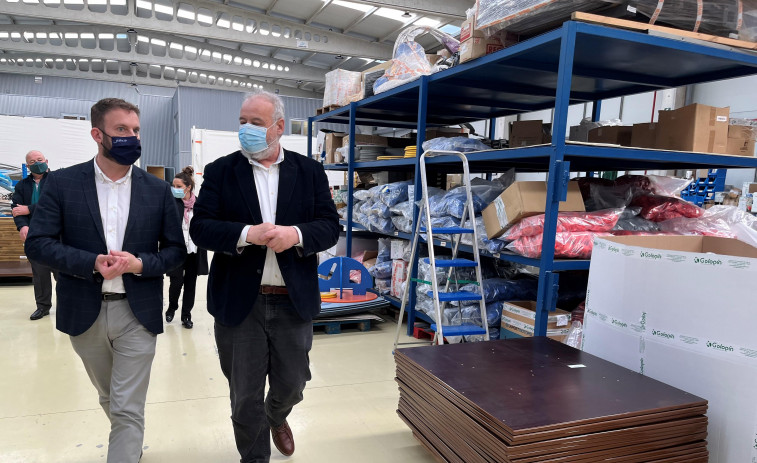 Trenor visita la empresa Galopín de Cerceda para conocer las mejoras financiadas por la Xunta