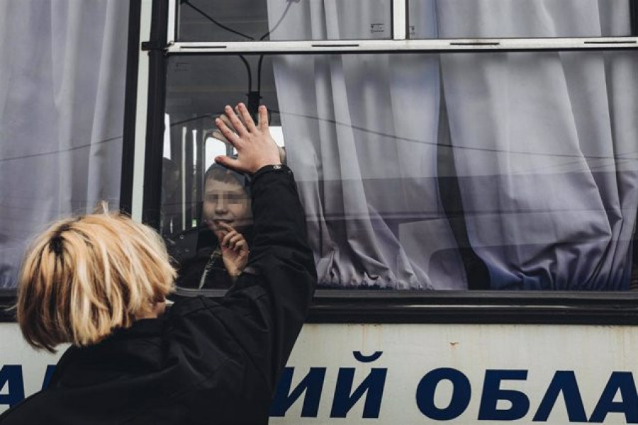 Los rusos entran en Kiev y piden a Ucrania deponer las armas para dialogar