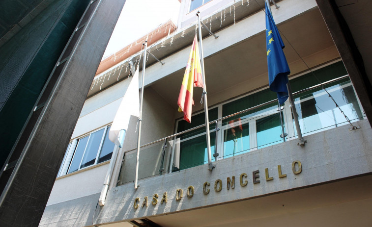 Denuncian ante la Valedora la vulneración de derechos sindicales en el Concello de Carballo