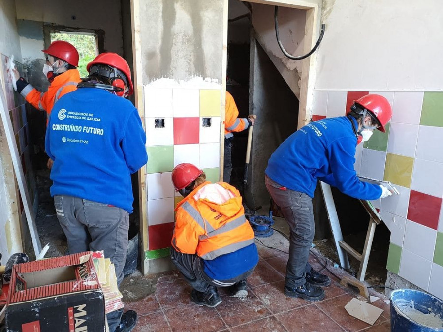 Prosigue la formación de los alumnos del taller de empleo "Construíndo futuro"