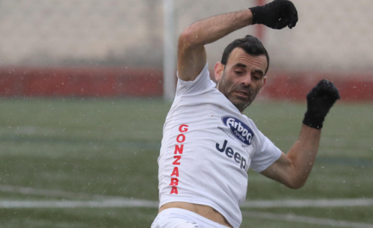 El Silva pone a prueba su capacidad de reacción ante el Juvenil de Ponteareas