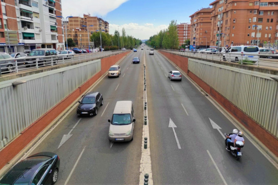 La reforma de Tráfico elimina desde el lunes el margen de 20 kilómetros para adelantar en carretera convencional