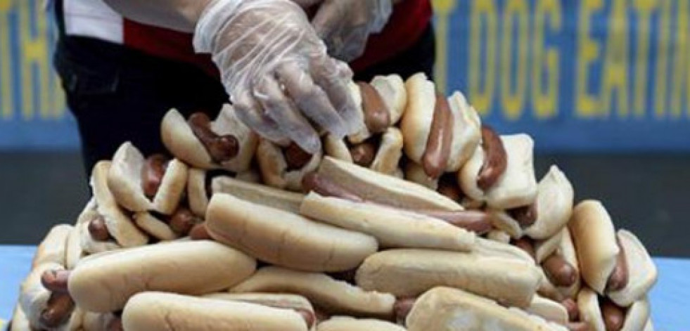 Sanidad  vuelve a permitir la venta y el consumo de bebida y comida en recintos deportivos