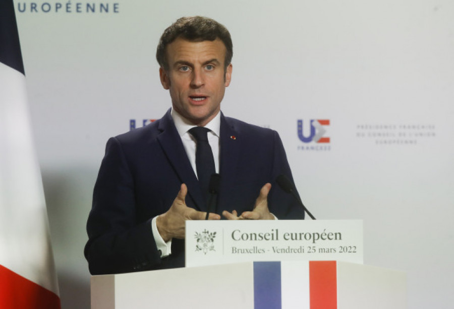 La campaña francesa comienza con prudencia y Macron como favorito