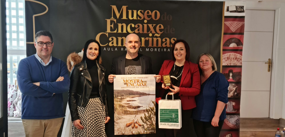 Xabier Díaz y Adufeiras de Salitre, en el concierto de la Mostra do Encaixe