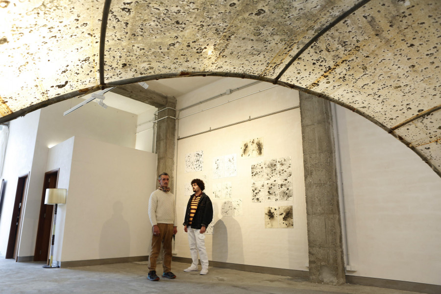 El artista Tuset expone su obra en la galería Manolo Eirín