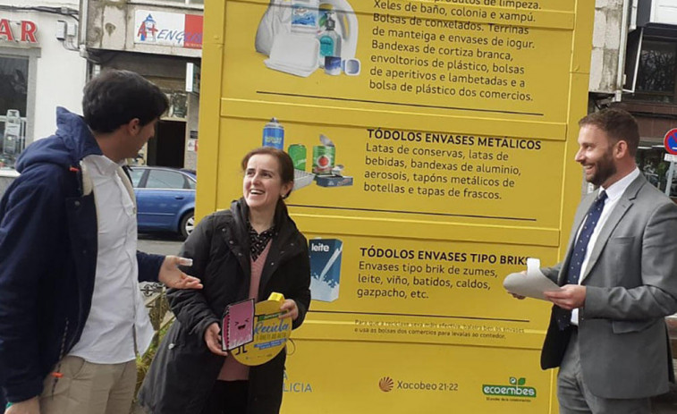 Trenor anima a los vecinos de Santa Comba a sumarse al reto de aumentar el reciclaje