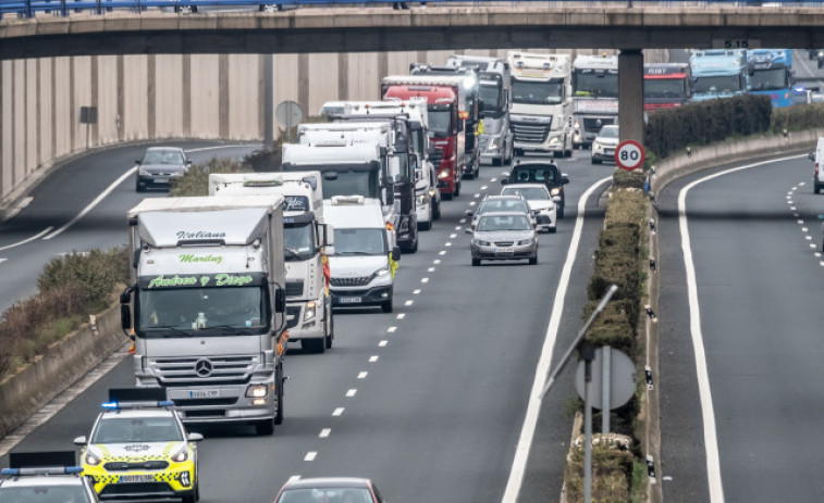 Los transportistas urgen al Gobierno a prohibir el trabajo a pérdidas por decreto ley