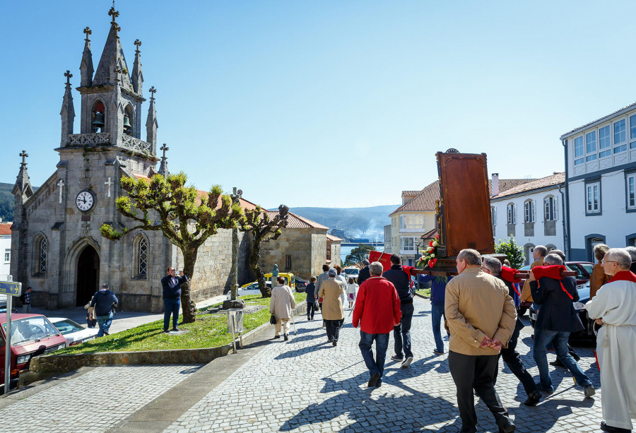 Camariñas y Corcubión recuperan las fiestas de sus patronos, San Jorge y San Marcos