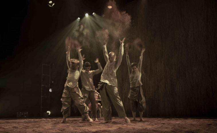 El premiado espectáculo de danza “Leira” llega a la Casa da Cultura de Vimianzo