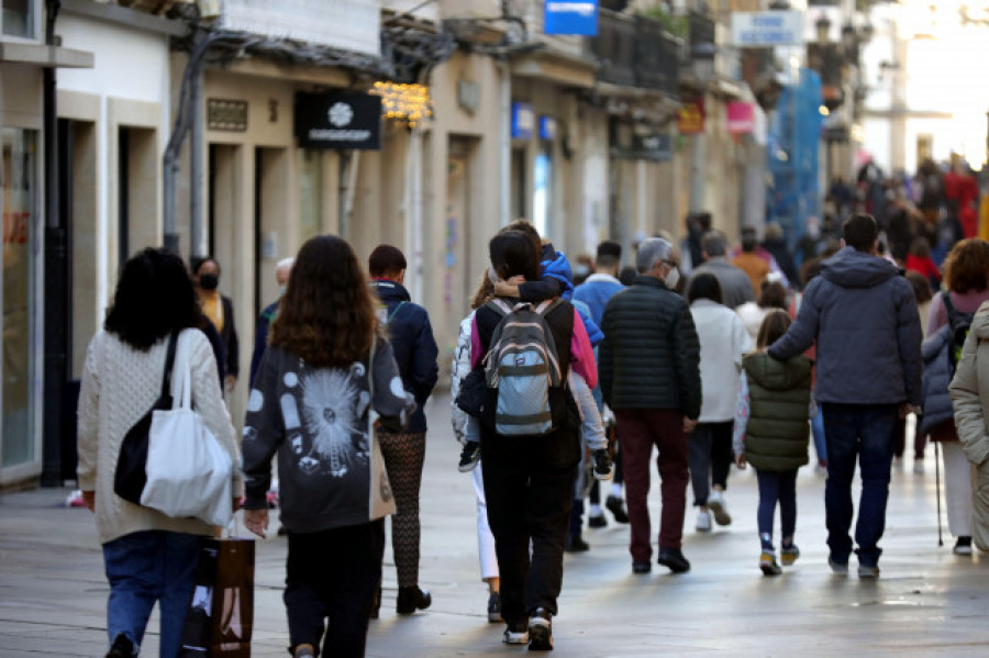 Galicia supera ya los 10.000 casos activos de covid-19 y registra un incremento de pacientes hospitalizados