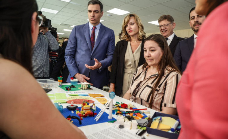 Sánchez anuncia una inversión de 1.238 millones para modernizar la FP