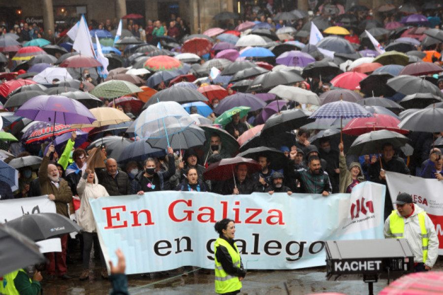 Máis dun milleiro de persoas piden á Xunta un cambio de políticas por "a liberdade" do galego