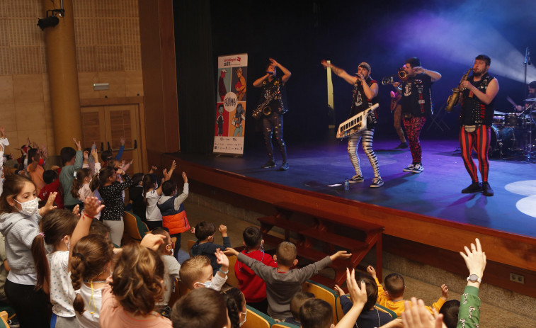A comarca segue a festexar as Letras Galegas con música e teatro para os nenos
