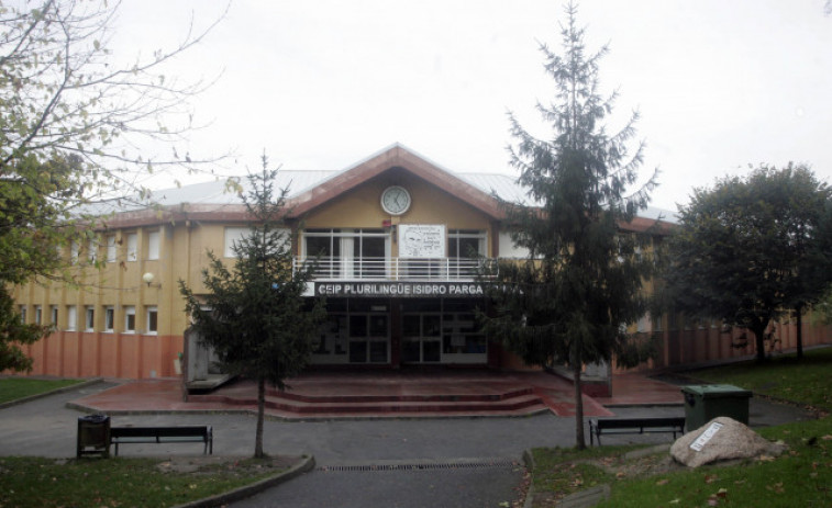 12 centros educativos gallegos incorporan a seis auxiliares de ucraniano para apoyar la integración de refugiados