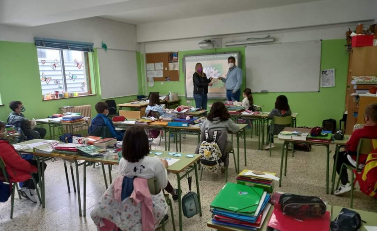 El colegio Eduardo Pondal de Ponteceso conmemorará con un emotivo acto su 50 aniversario