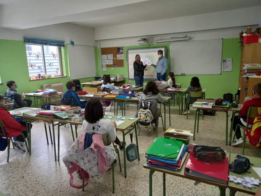 El colegio Eduardo Pondal de Ponteceso conmemorará con un emotivo acto su 50 aniversario