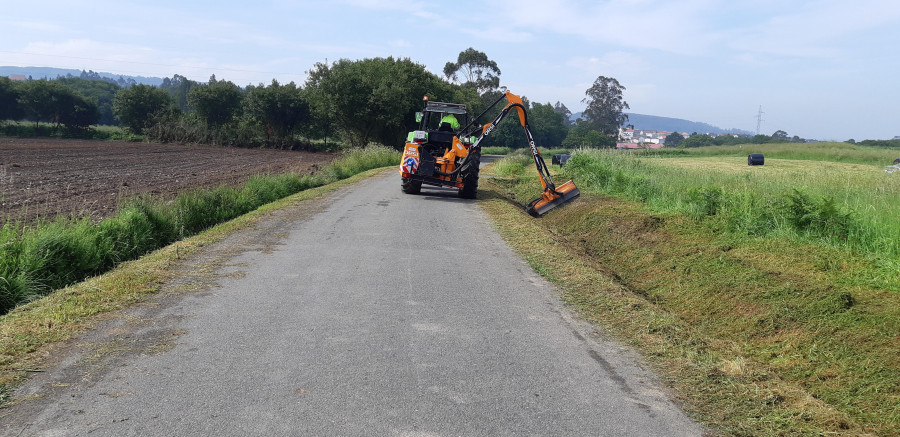 Seis empresas optan a los contratos de desbroce de vías y parcelas municipales larachesas