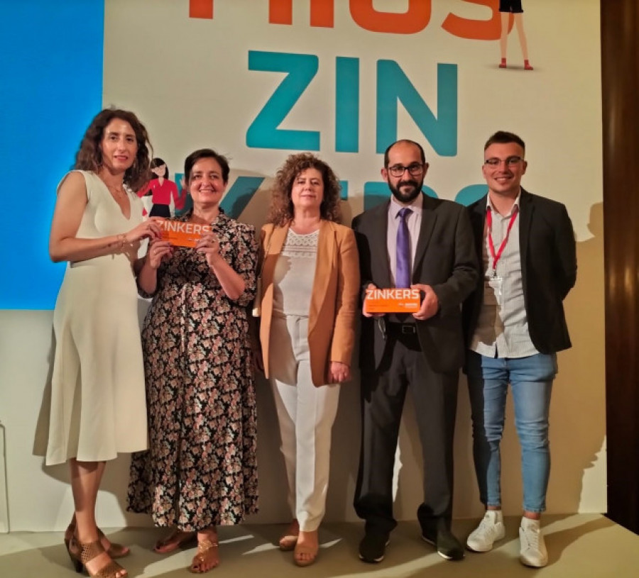 El colegio Manuela Rial Mouzo de Cee gana el premio Zinkers en Galicia