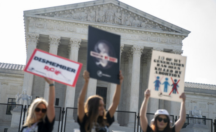 El Tribunal Supremo de Estados Unidos anula la protección del derecho al aborto