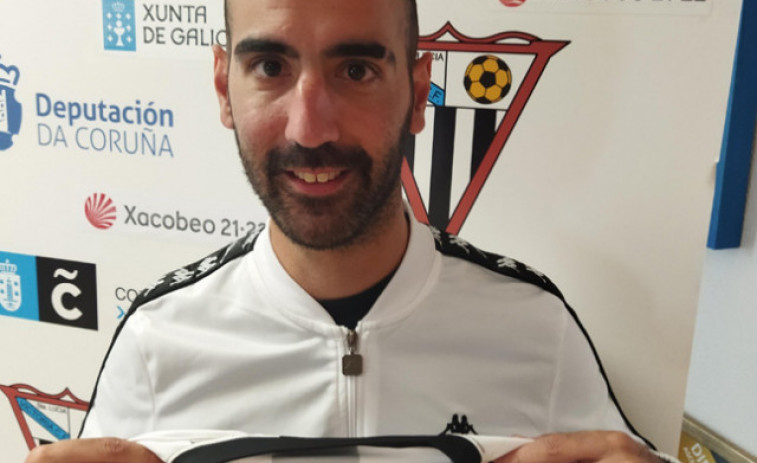 El atacante Andrés Pardo, primer fichaje del Victoria