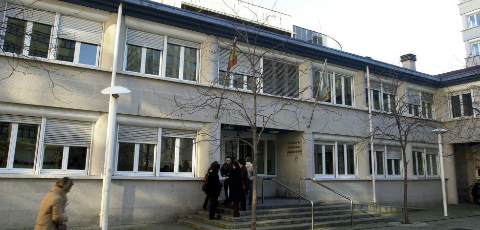 Aplazado el juicio por golpear a un hombre y a una mujer embarazada con un palo en Muxía