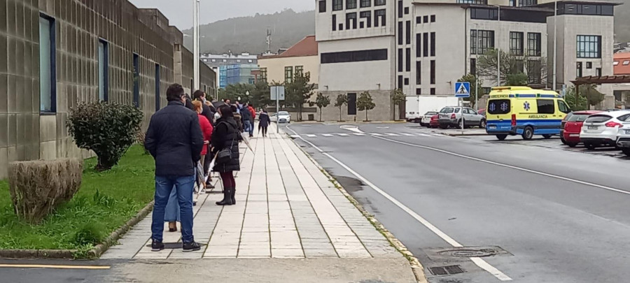 Alarma por la elevada incidencia de covid en diez concellos de la Costa da Morte