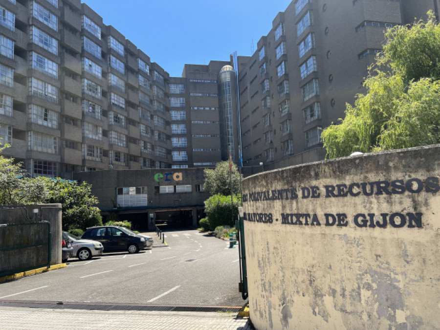 Fallece un anciano en una residencia de Gijón debido a un incendio provocado por un cigarro