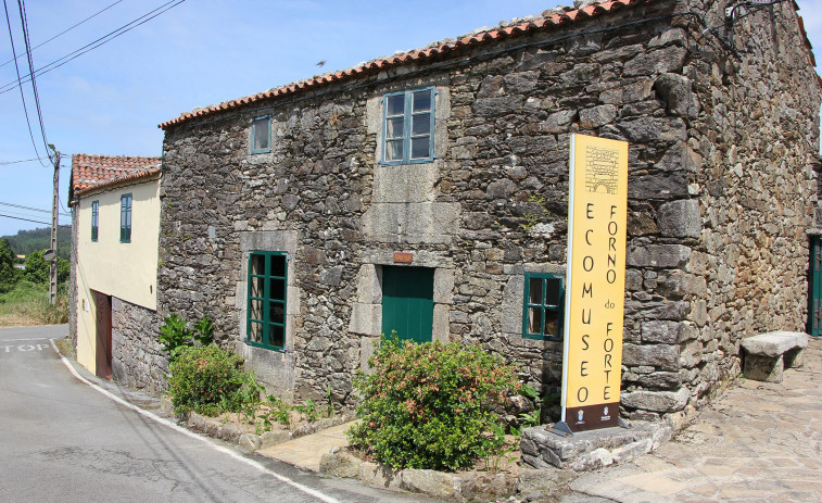 Este mes arrancan las visitas teatralizadas al Forno do Forte de Buño