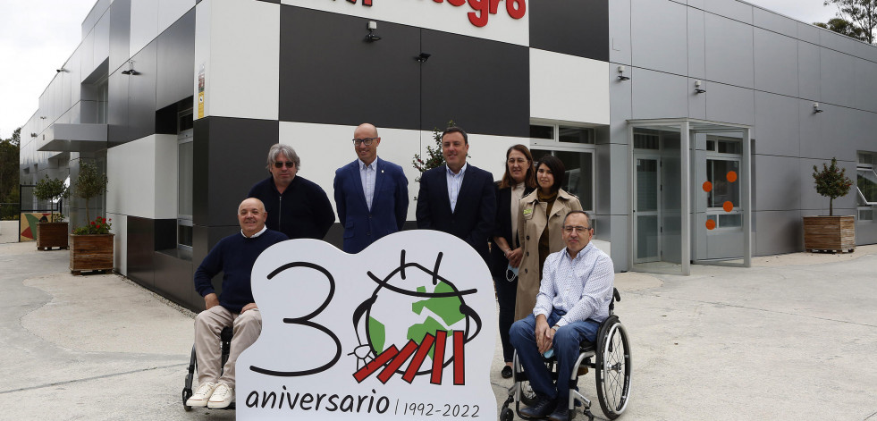 Íntegro cierra la celebración de su 30 aniversario con una gala en el auditorio de Cabana