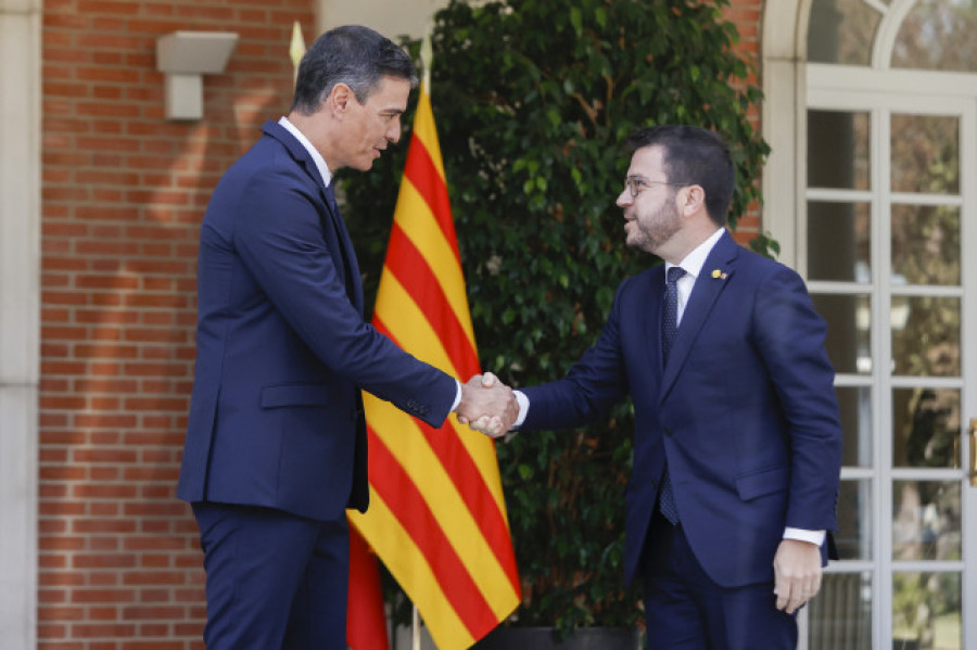 Aragonès acude a la reunión con Sánchez para encontrar soluciones que permitan "avanzar como país"