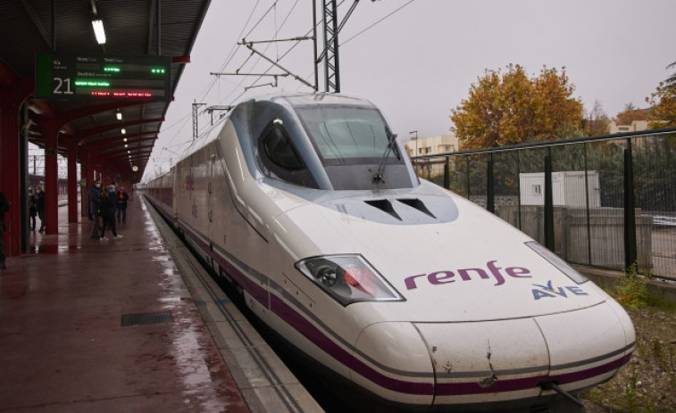 La línea Alta Velocidad Madrid-Galicia está operativa sin necesidad de transporte alternativo