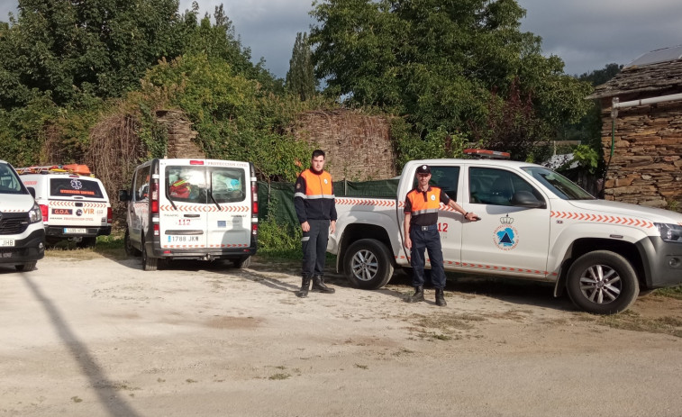 Protección Civil de A Laracha colabora con las labores de extinción del incendio de O Courel