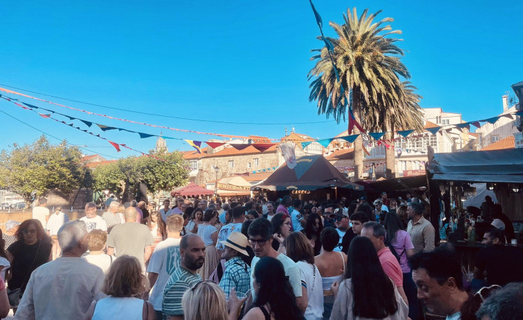 Finaliza el mercado medieval de Corcubión