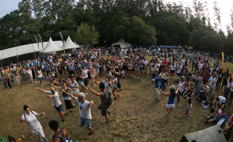 La Festa da Carballeira de Zas llega a su 37 edición vinculada al medio ambiente