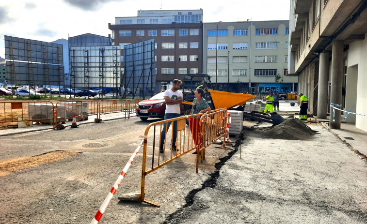 Avanza a buen ritmo la ejecución de la reurbanización de la calle Chile carballesa