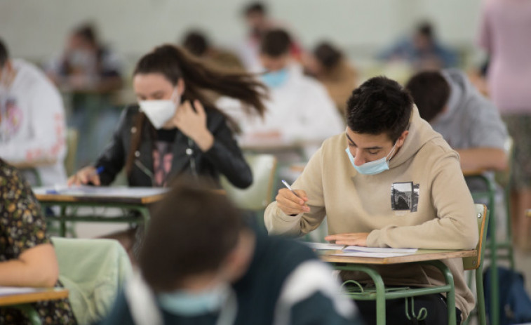 Casi dos de cada tres grados universitarios en la comunidad gallega ya no admiten más alumnos