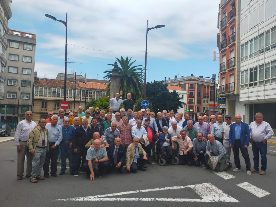 Encuentro de Amigos de los 50, en Carballo