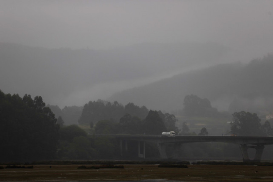 Vuelven las nubes a Galicia con un frente frío y lluvias a última hora