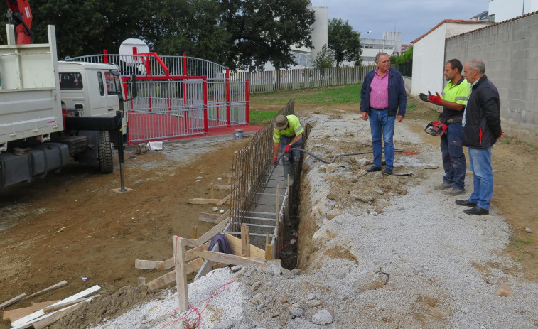 El Concello larachés construirá un parque  de calistenia junto al IES Agra de Leborís