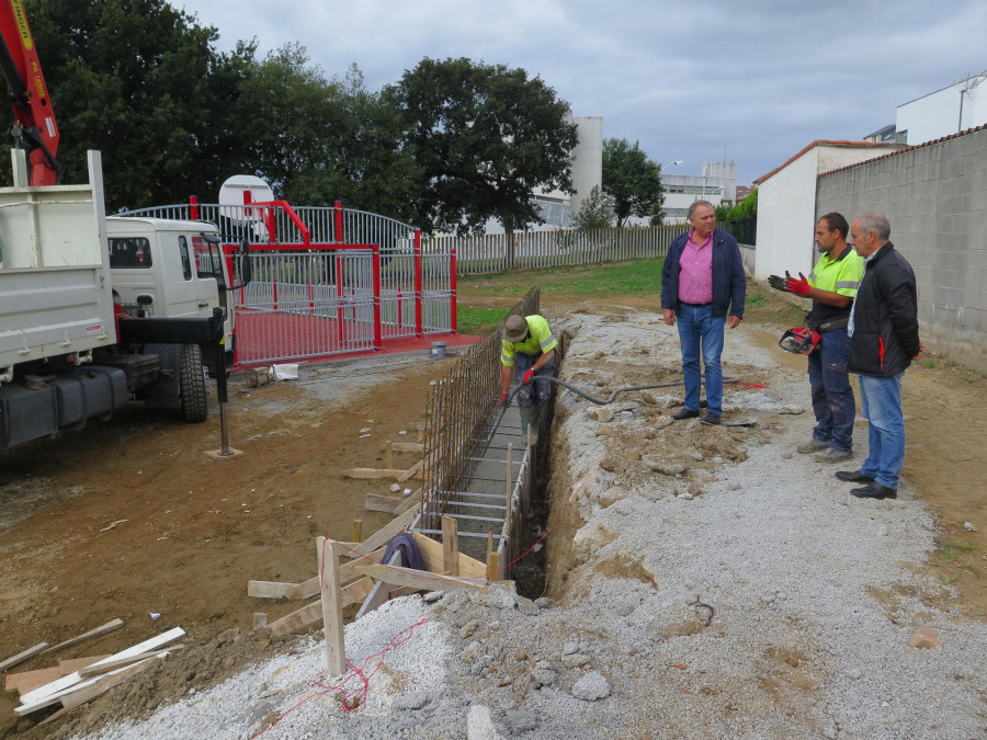 El Concello larachés construirá un parque  de calistenia junto al IES Agra de Leborís