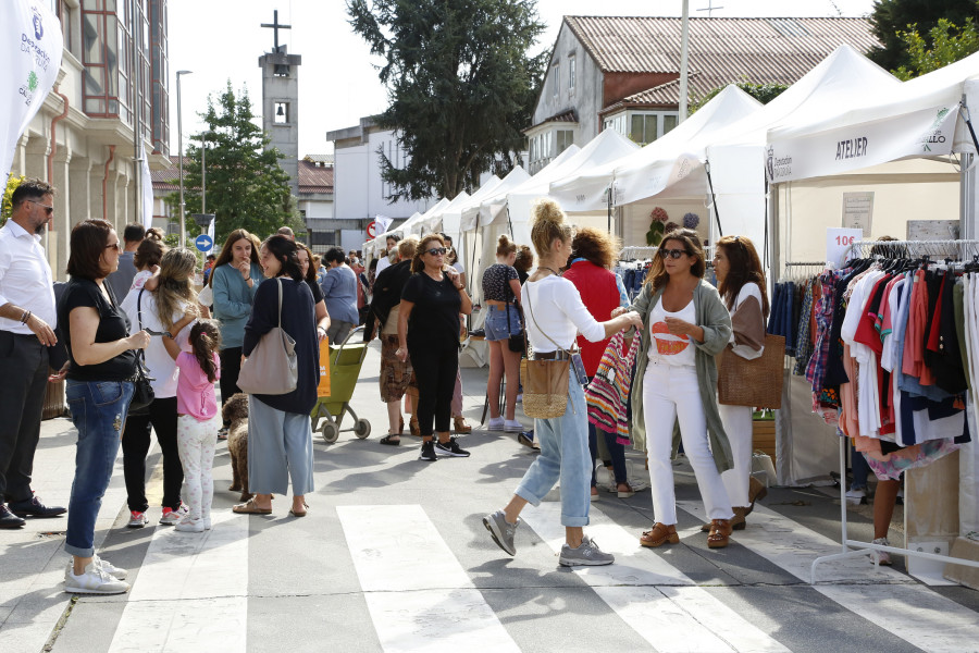 Arranca en Carballo la feria de oportunidades promovida por la Diputación