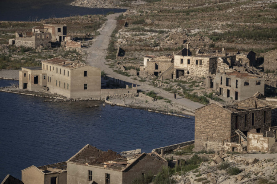 Los embalses gallegos continúan perdiendo agua y rozan ya el umbral del 50% de su capacidad