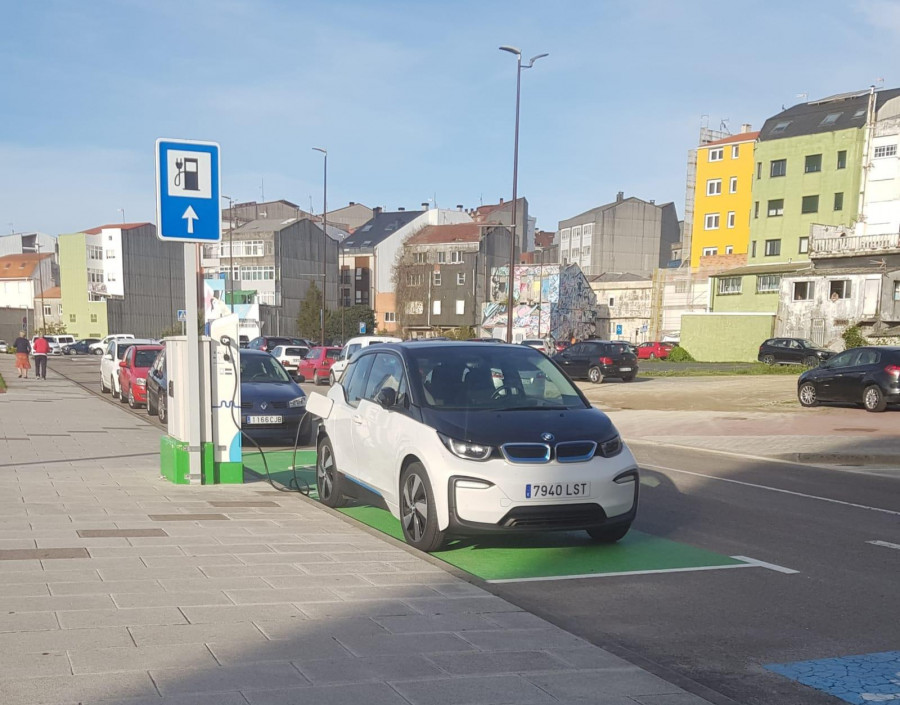 El polígono industrial de Bértoa tendrá un punto de recarga de vehículos eléctricos