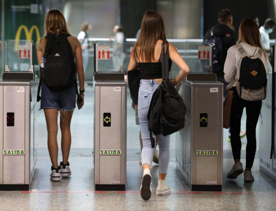 Renfe pone a la venta los billetes con descuentos para que los jóvenes viajen en verano