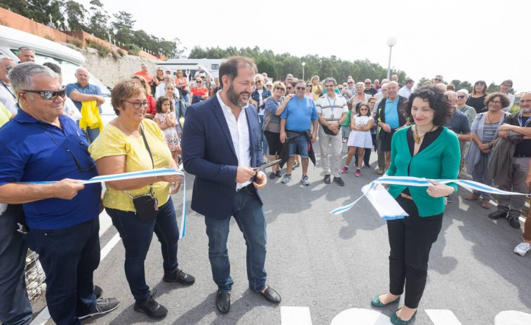 Inaugurada el área de servicio para autocaravanas en Corme