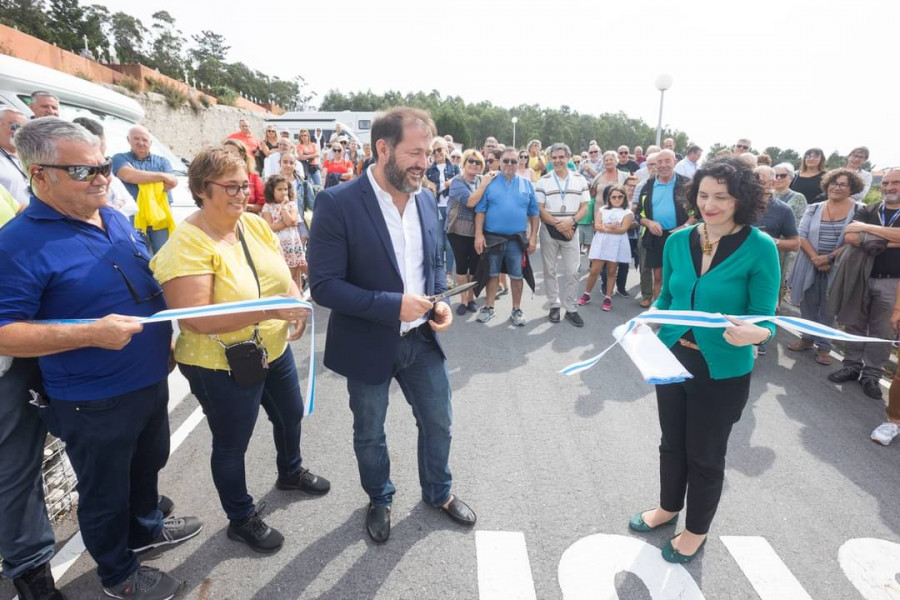 Inaugurada el área de servicio para autocaravanas en Corme