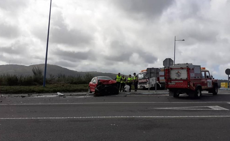 Sendos accidentes de tráfico con heridos en Vimianzo y Cee