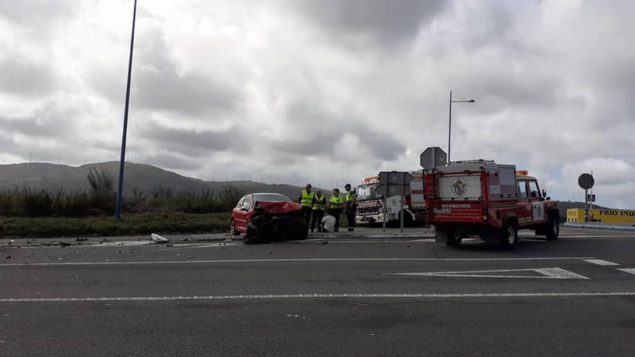 Sendos accidentes de tráfico con heridos en Vimianzo y Cee